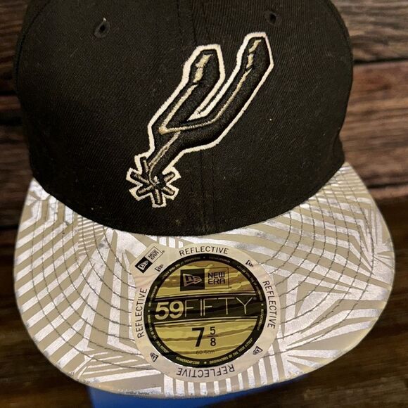 New Era 59Fifty Spurs Hat with Reflective Rim fitted 7-5/8 - Picture 3 of 7